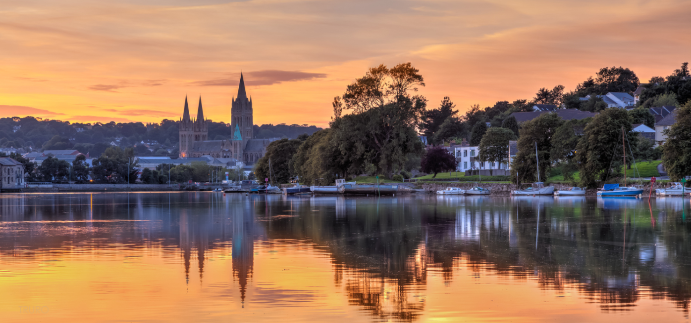Hotel VARA Truro What's On in Cornwall header image - autumn